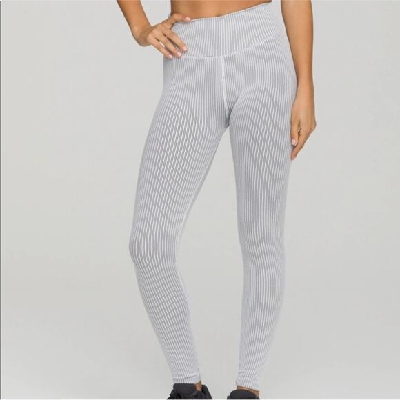 Good American Seamless Core Power Legging Black White, EUC, Size Large XL - Picture 2 of 10